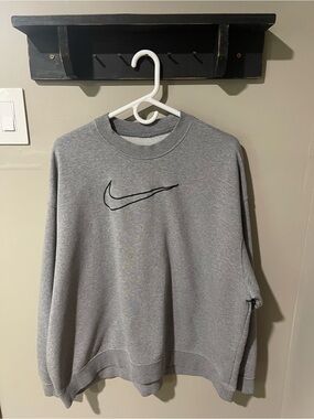 Vintage Gray Nike Crewneck Sweatshirt
